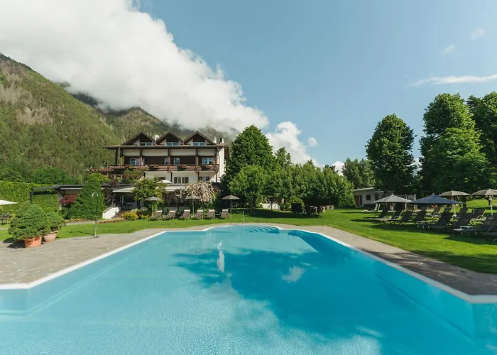 Ferien & Wellnesshotel Windschar Brunico